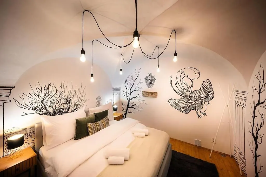 Appartamento 4Br & 2,5Bath Harry Potter Old Town And Great Patio Praga