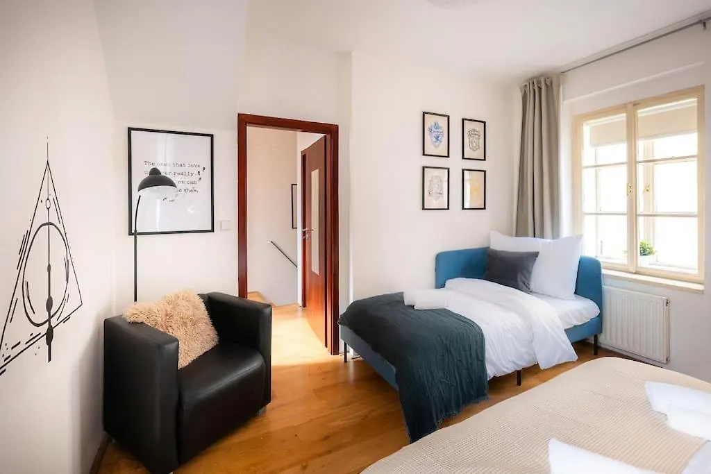 Appartamento 4Br & 2,5Bath Harry Potter Old Town And Great Patio Praga Repubblica Ceca