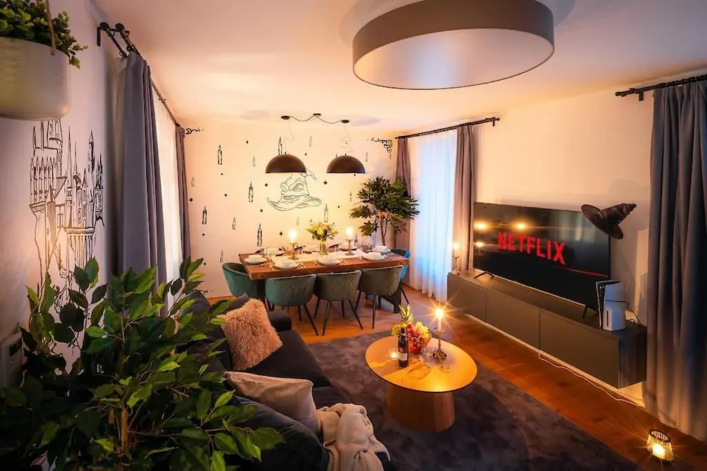Apartament 4Br & 2,5Bath Harry Potter Old Town And Great Patio Praga 0*,